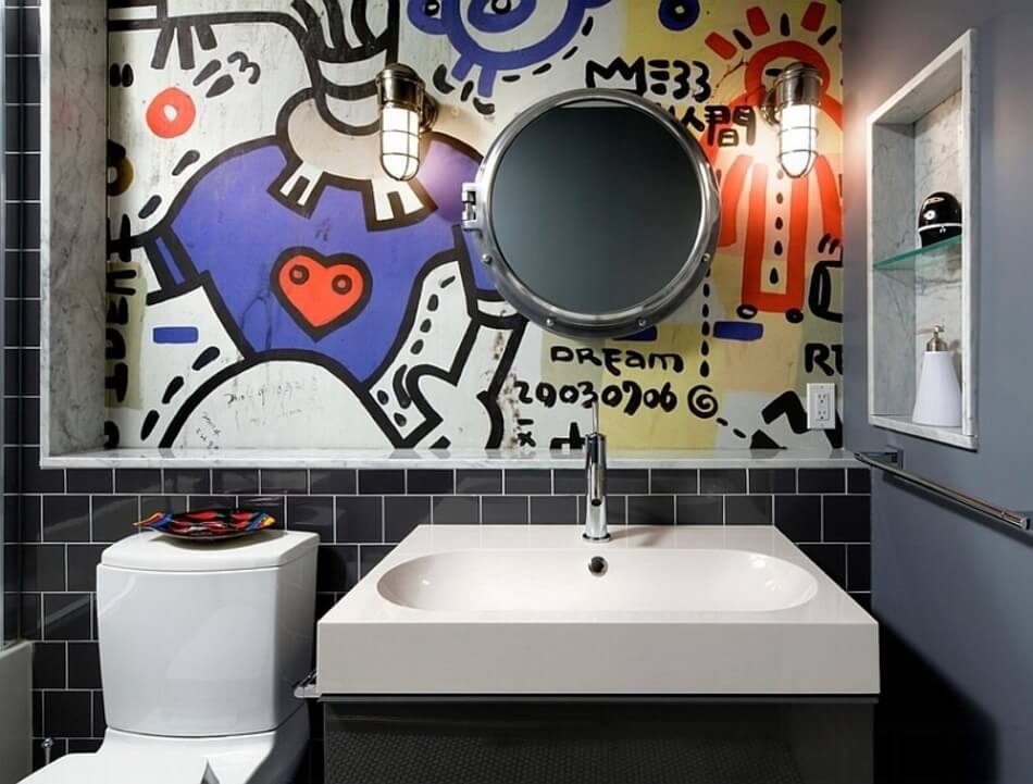 Graffiti in a bathroom looks pretty amazing, most bathrooms are so bland! - Graffiti in interior design